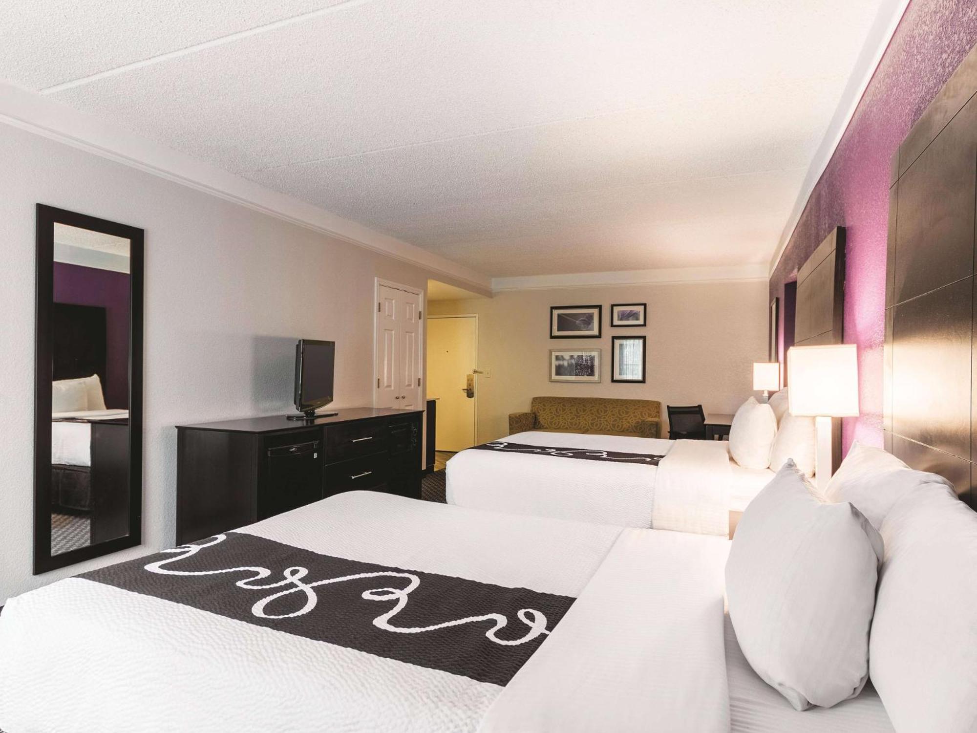 La Quinta Inn & Suites By Wyndham San Antonio Downtown Dış mekan fotoğraf