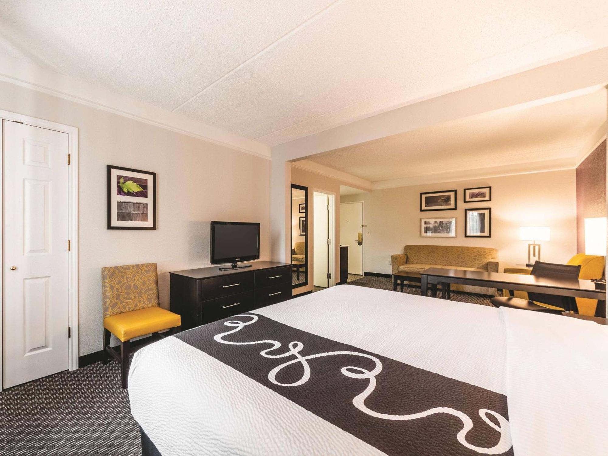 La Quinta Inn & Suites By Wyndham San Antonio Downtown Dış mekan fotoğraf