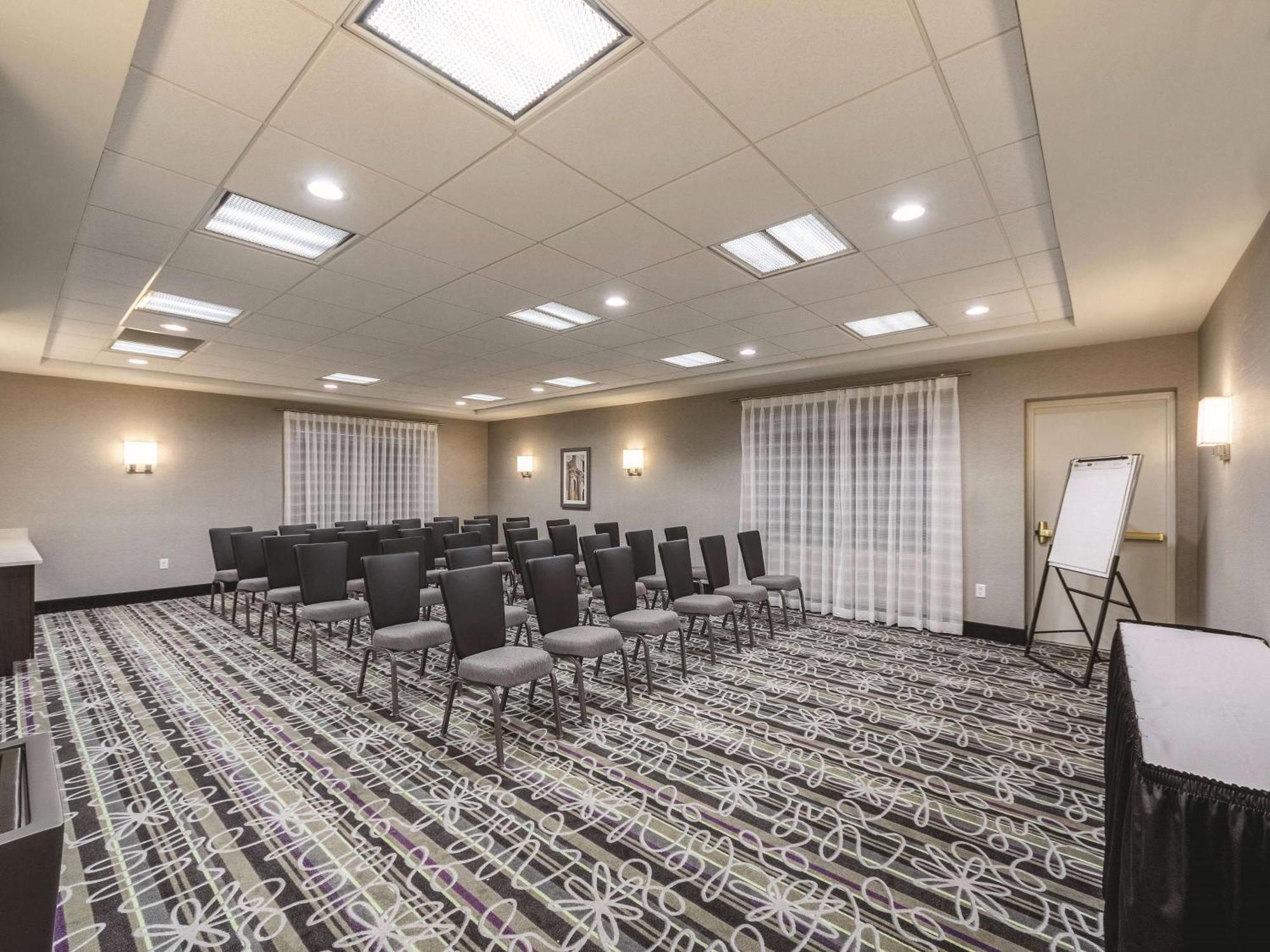 La Quinta Inn & Suites By Wyndham San Antonio Downtown Dış mekan fotoğraf