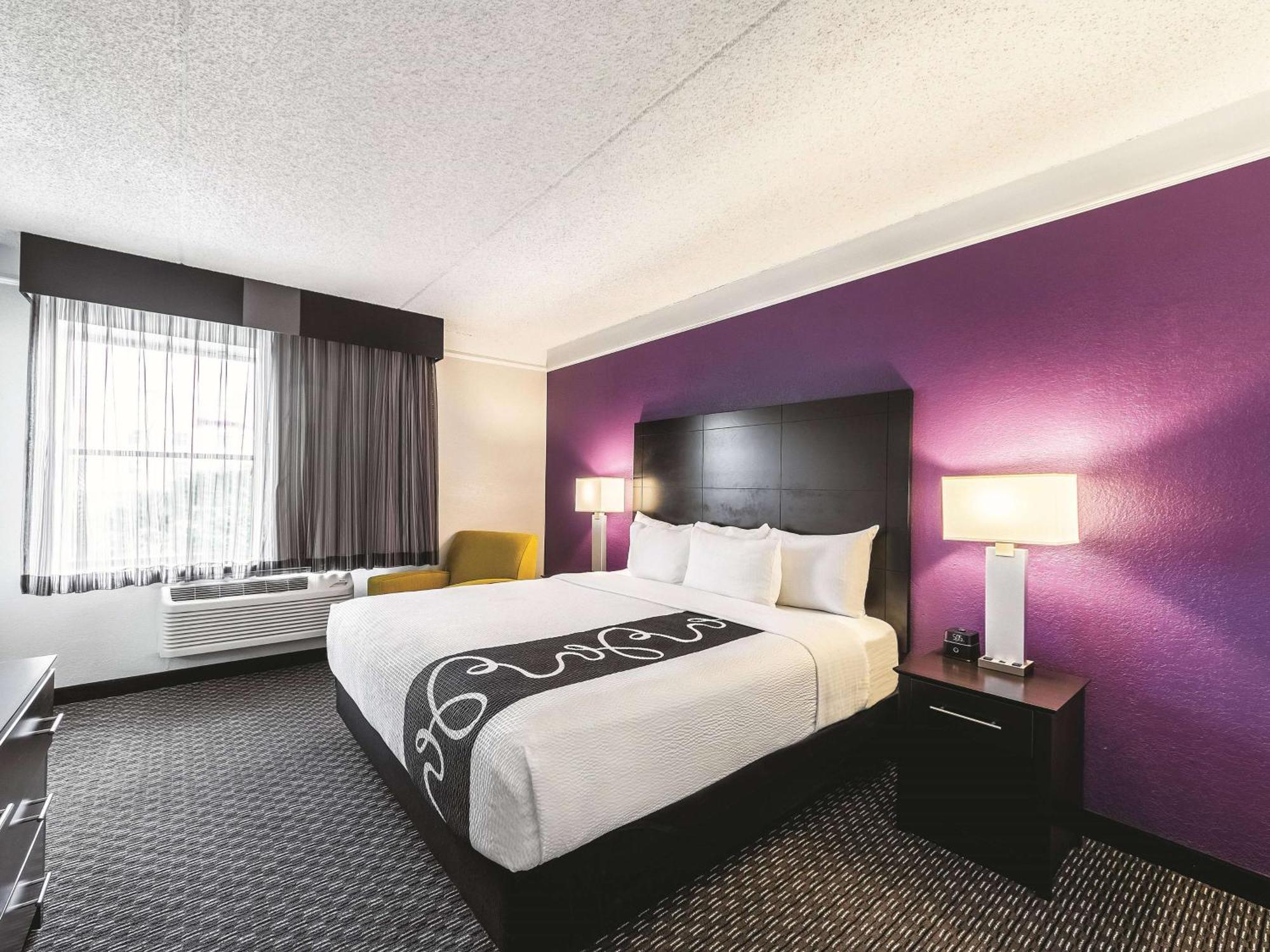 La Quinta Inn & Suites By Wyndham San Antonio Downtown Dış mekan fotoğraf